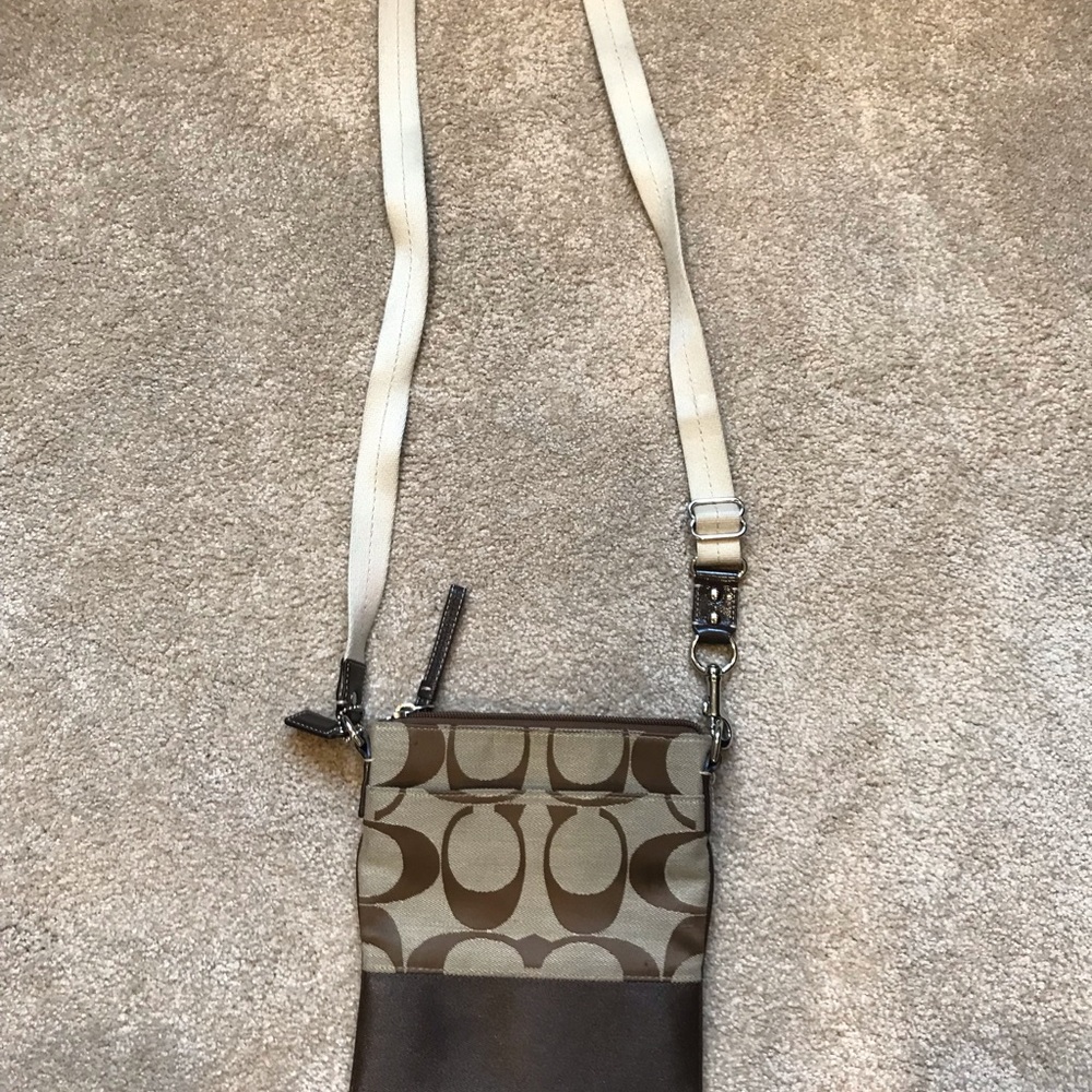 Purse - Picture 2 of 2